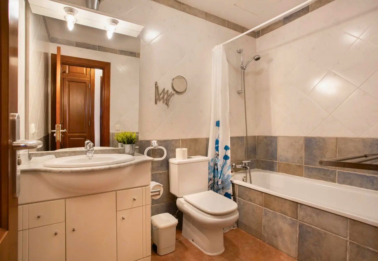 Apartamento en Costa Teguise - Casa Queen Ovetus Planta baja, piscina y WIFI 