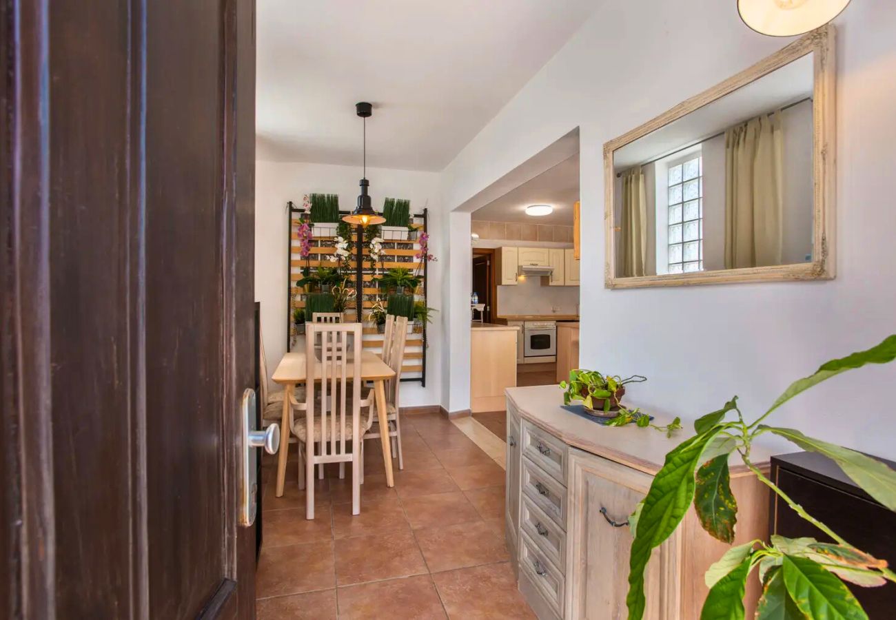 Apartamento en Costa Teguise - Casa Queen Ovetus Planta baja, piscina y WIFI 