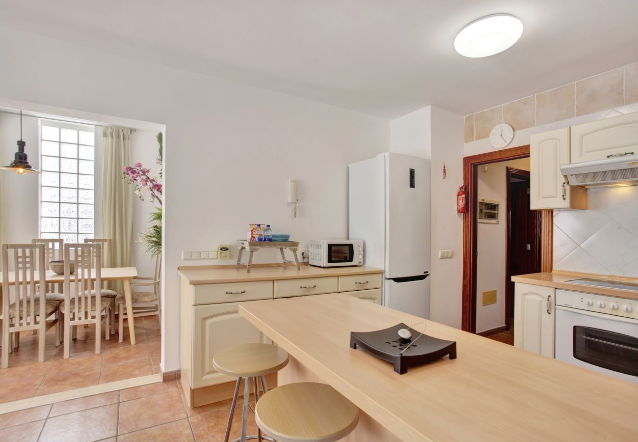 Apartamento en Costa Teguise - Casa Queen Ovetus Planta baja, piscina y WIFI 