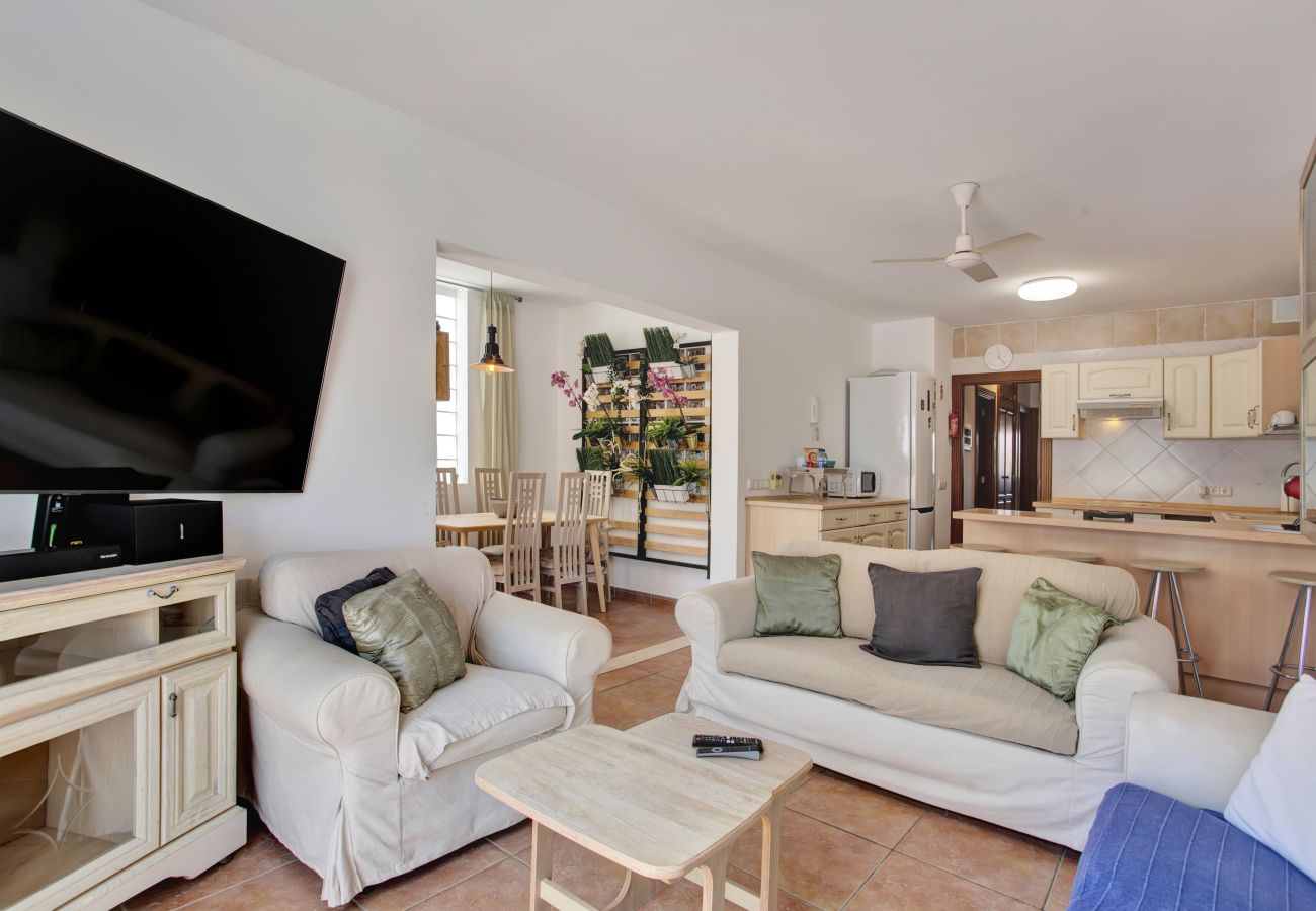Apartamento en Costa Teguise - Casa Queen Ovetus Planta baja, piscina y WIFI 