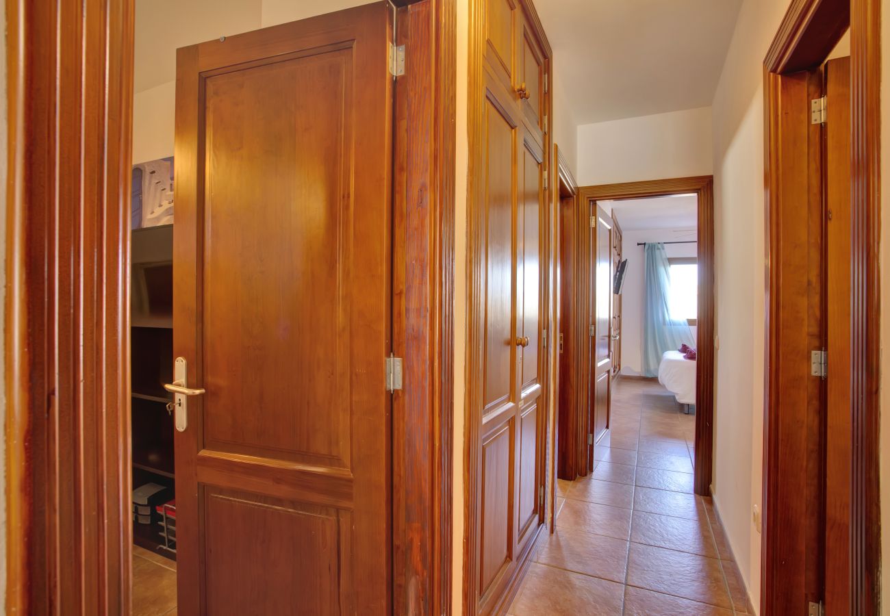Apartamento en Costa Teguise - Casa Queen Ovetus Planta baja, piscina y WIFI 