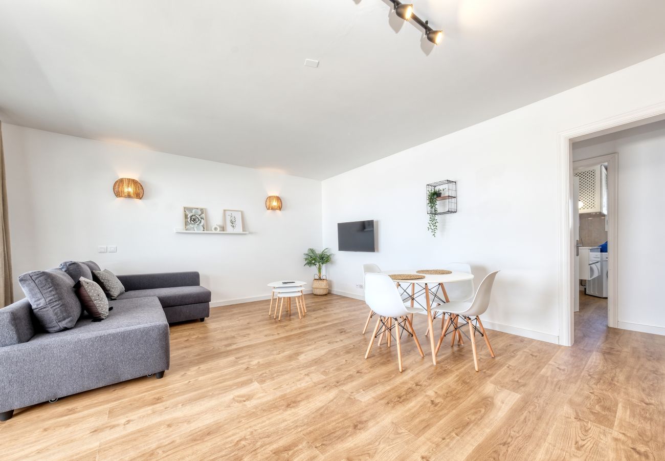 Apartamento en Puerto del Carmen - Sunlit Paradise