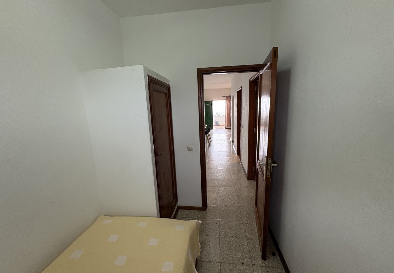 Apartment in Puerto del Carmen - Vista Paraíso 2 