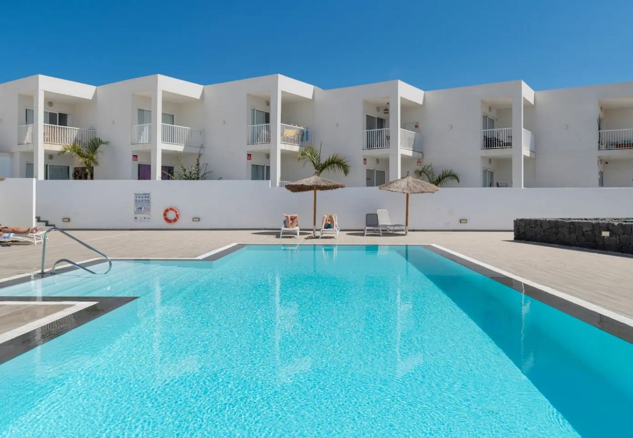 Apartment in Costa Teguise - Escape Senator 212
