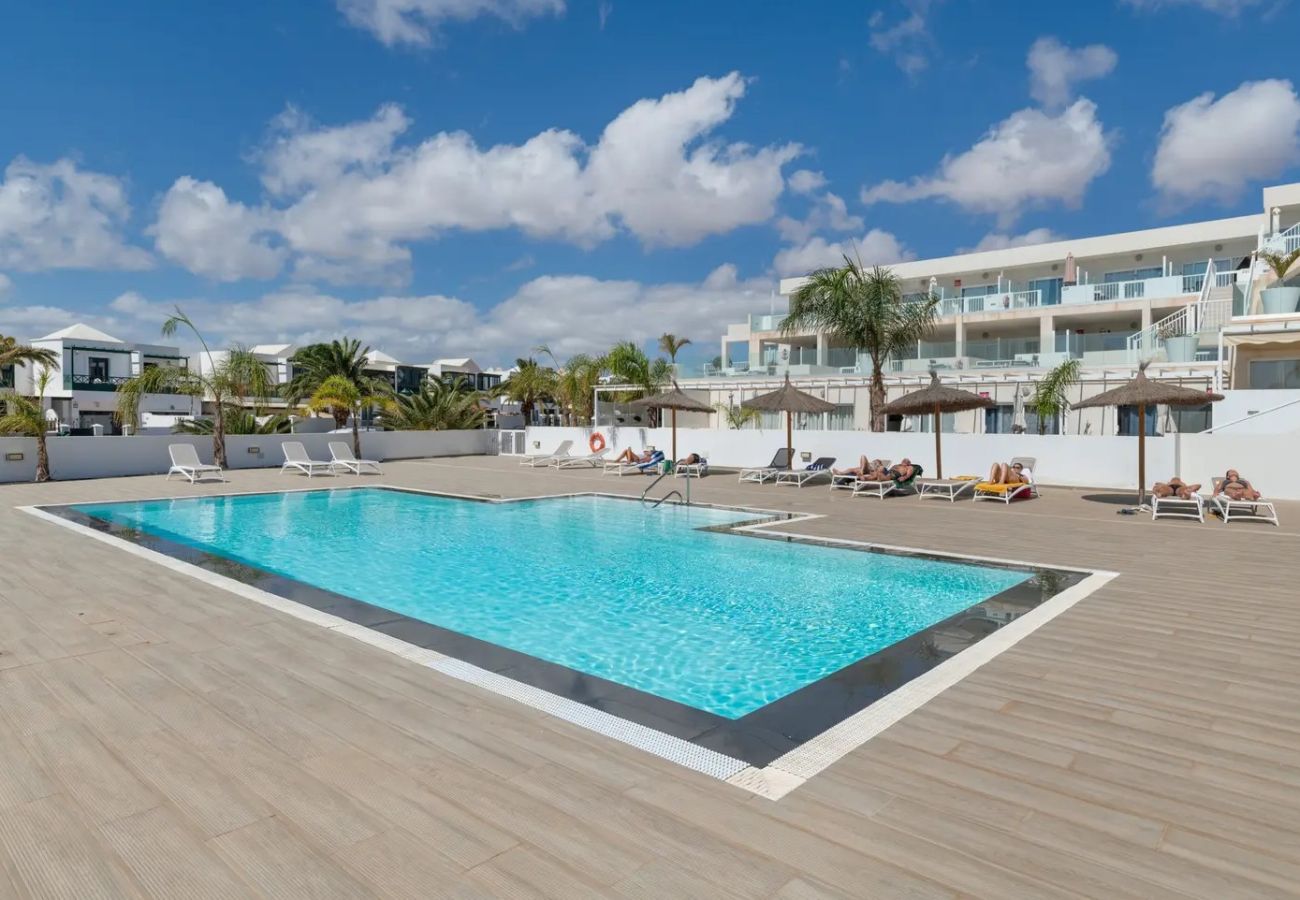 Apartment in Costa Teguise - Escape Senator 212