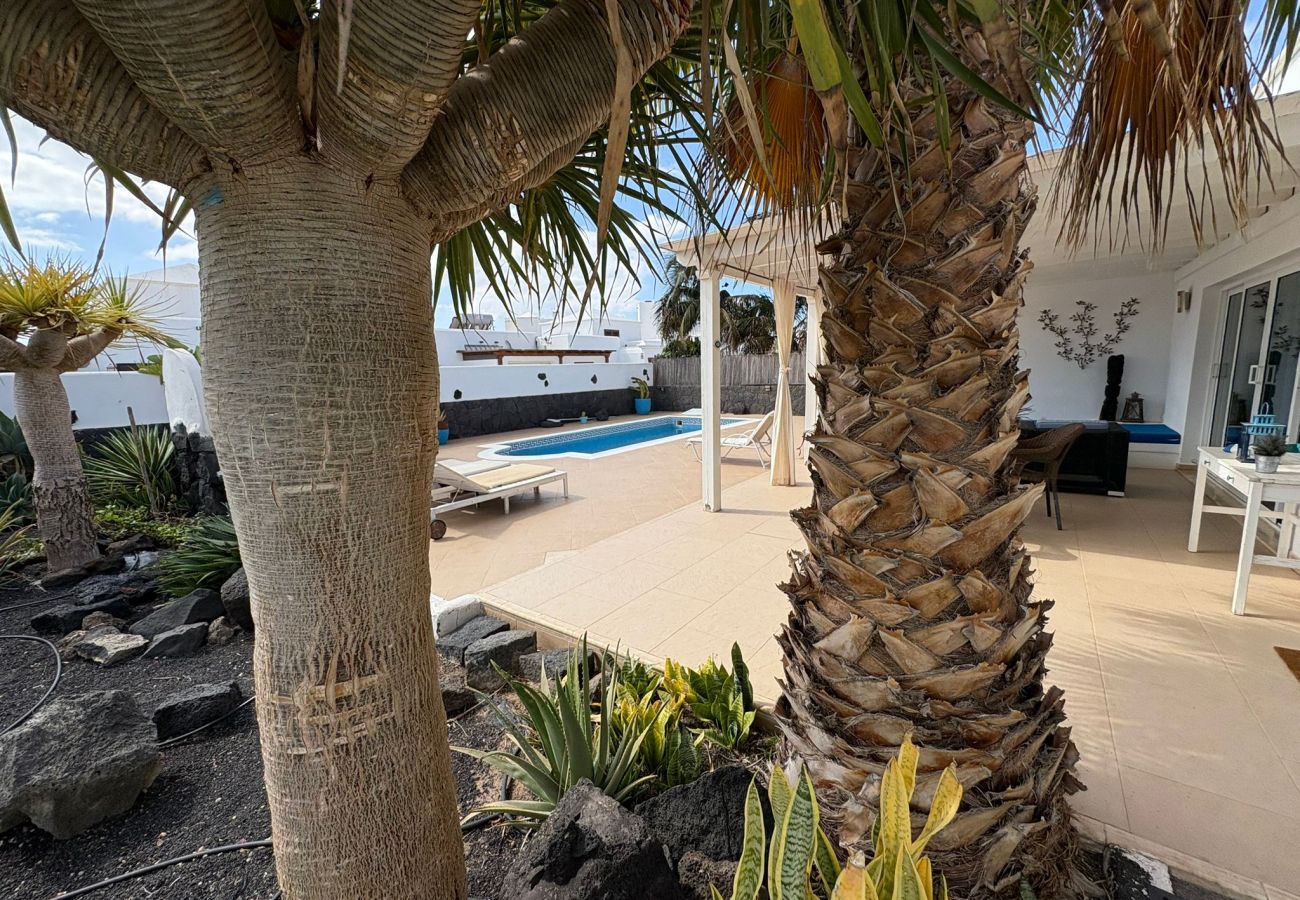 Villa in Playa Blanca - Queen Papagayo Vetusta