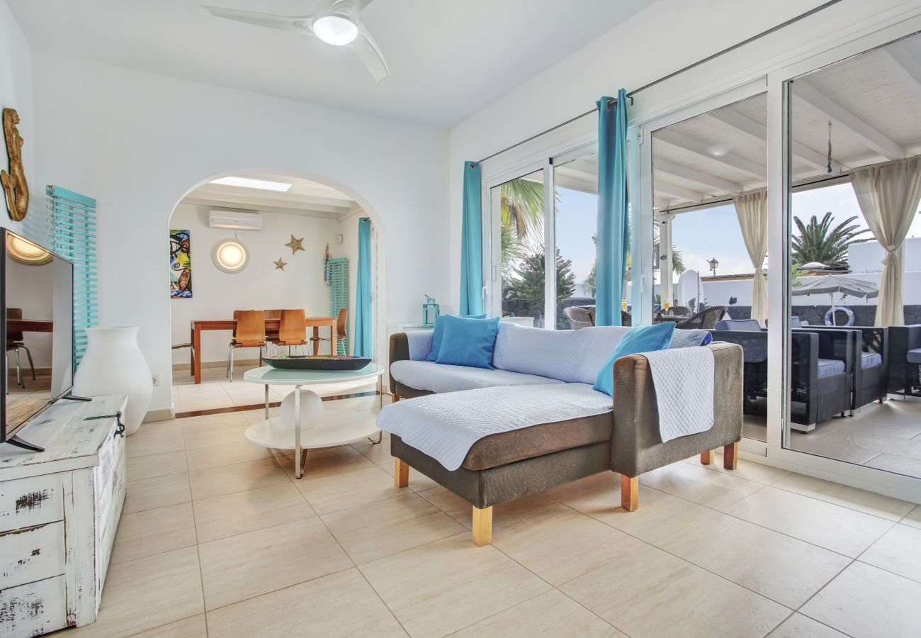 Villa in Playa Blanca - Queen Papagayo Vetusta